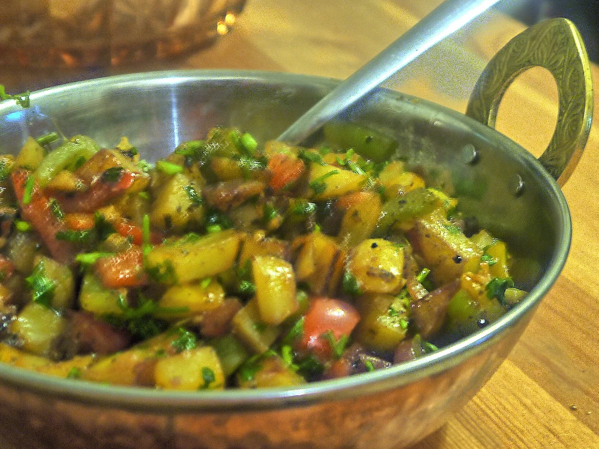 Rezept: Deftige Kartoffel-Paprika-Pfanne Bild Nr. 2 Deftige Kartoffel-Paprika-Pfanne - Rezept - Bild Nr. 2