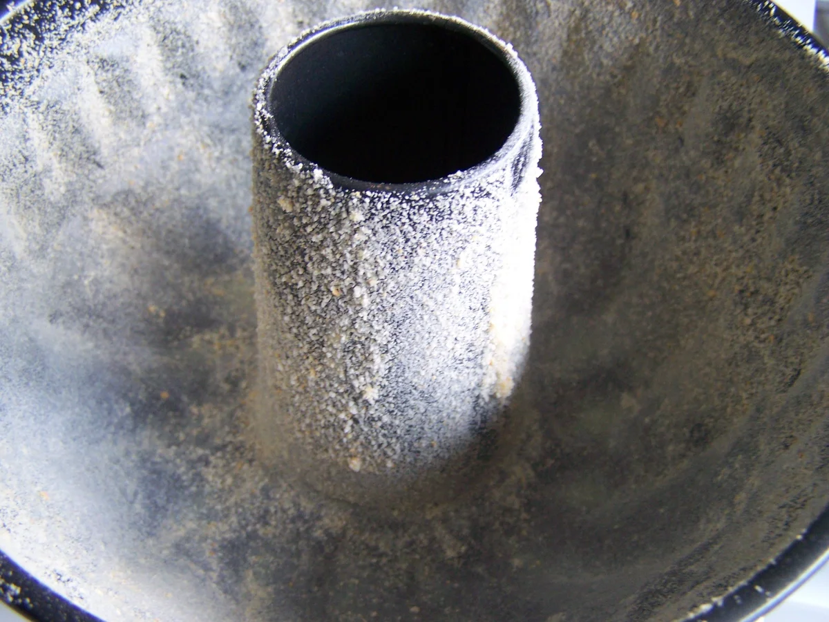 Guglhupf - weihnachtlich würzig - Rezept - Bild Nr. 4478