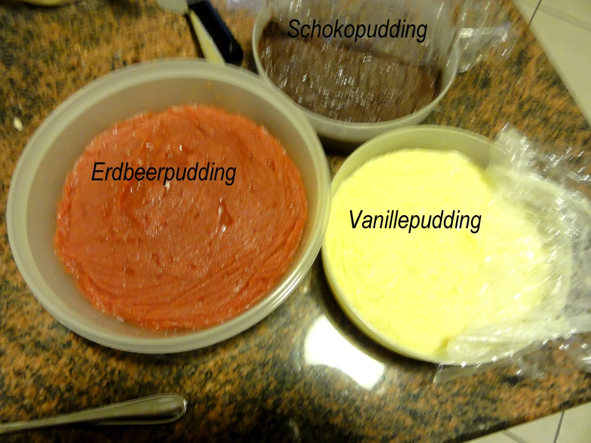 Rezept: FONDANT: 3D Torte "MEINE VISITENKARTE" Bild Nr. 4480 FONDANT: 3D Torte "MEINE VISITENKARTE" - Rezept - Bild Nr. 4480