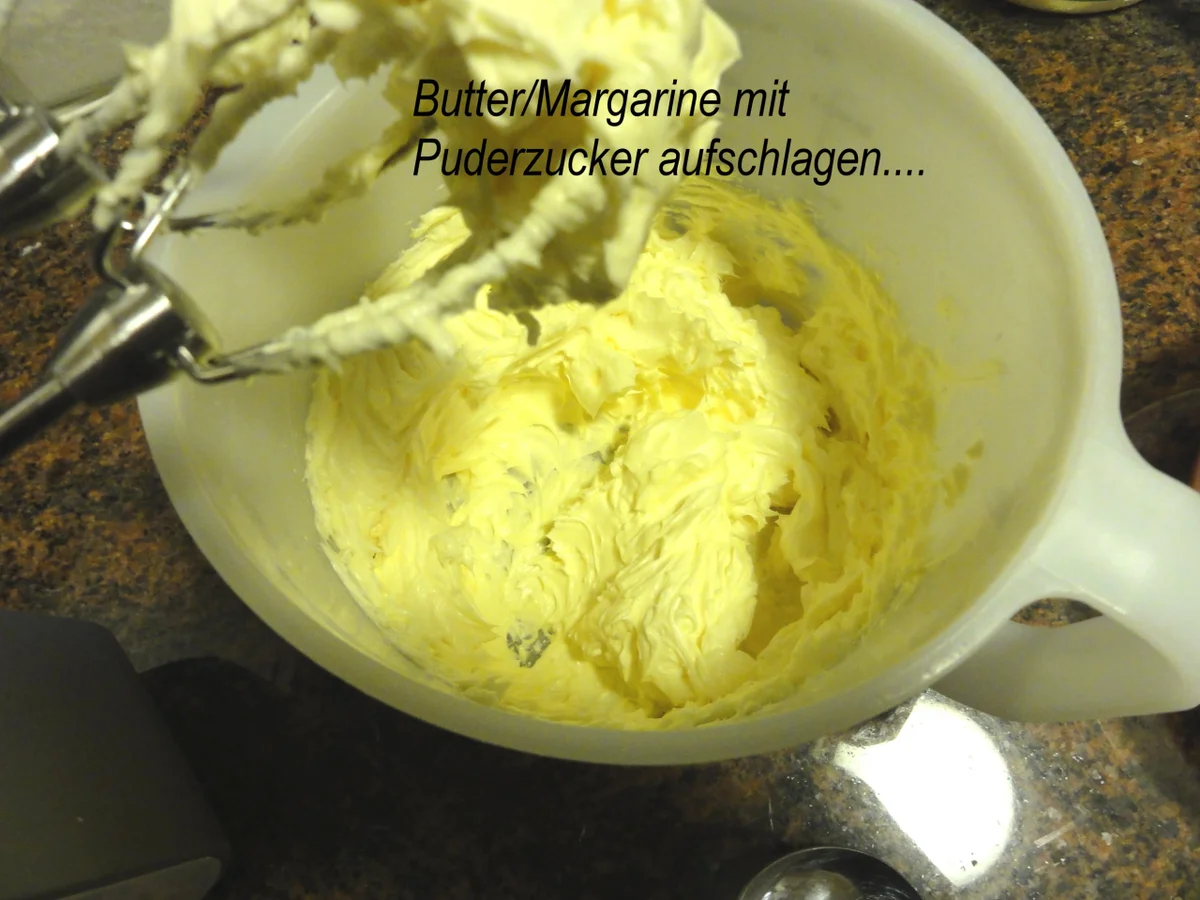 Rezept: FONDANT: 3D Torte "MEINE VISITENKARTE" Bild Nr. 4483 FONDANT: 3D Torte "MEINE VISITENKARTE" - Rezept - Bild Nr. 4483