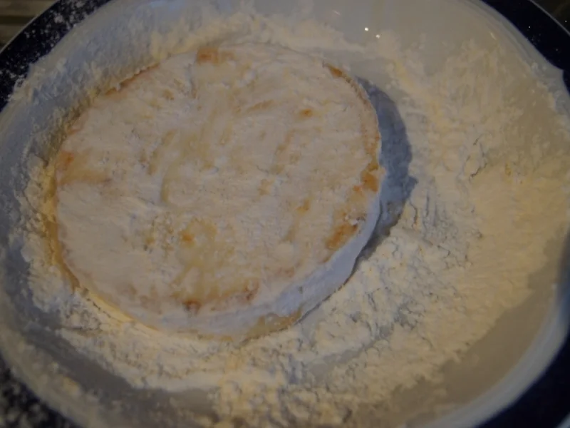 Sellerieschnitzel mit Sellerie-Kartoffelstampf und Möhrenblüten-Antipasta - Rezept - Bild Nr. 4479