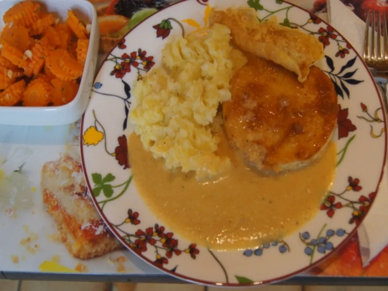 Sellerieschnitzel mit Sellerie-Kartoffelstampf und Möhrenblüten-Antipasta - Rezept - Bild Nr. 4491
