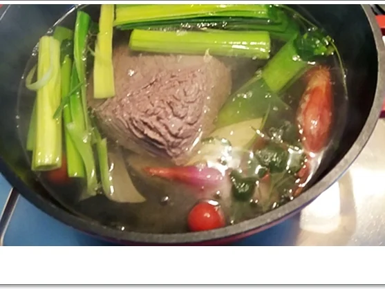 Rezept: Tafelspitz mit Meerrettichsauce und Kartoffelklöße Bild Nr. 4484 Tafelspitz mit Meerrettichsauce und Kartoffelklöße - Rezept - Bild Nr. 4484