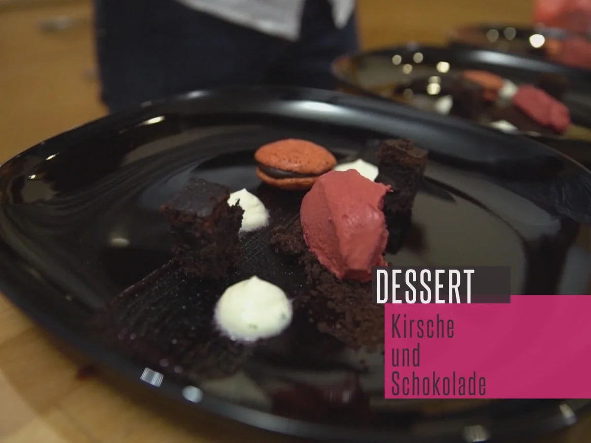 Brownie mit Kirscheis und Limetten-Joghurtcreme - Rezept - Bild Nr. 2