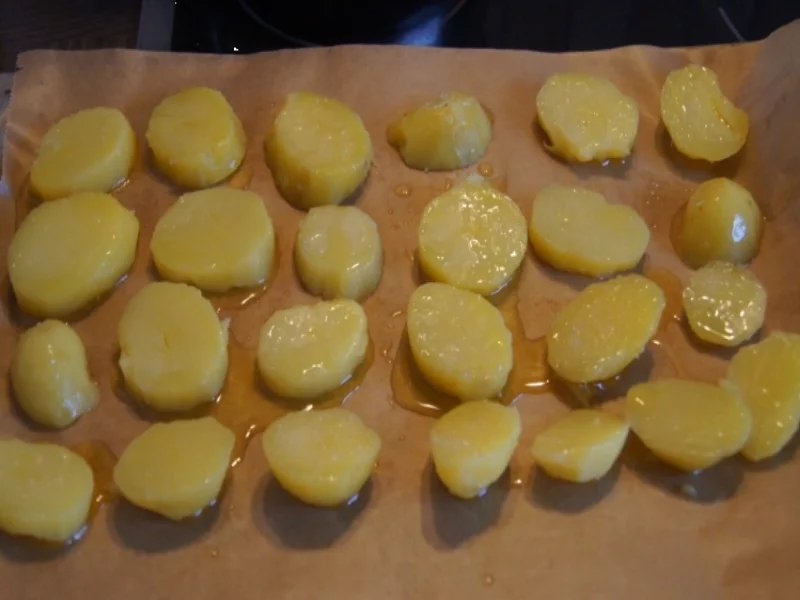 Rezept: Alaska-Seelachs-Filet mit Rahm-Kohlrabi und Ofenkartoffeln Bild Nr. 4505 Alaska-Seelachs-Filet mit Rahm-Kohlrabi und Ofenkartoffeln - Rezept - Bild Nr. 4505