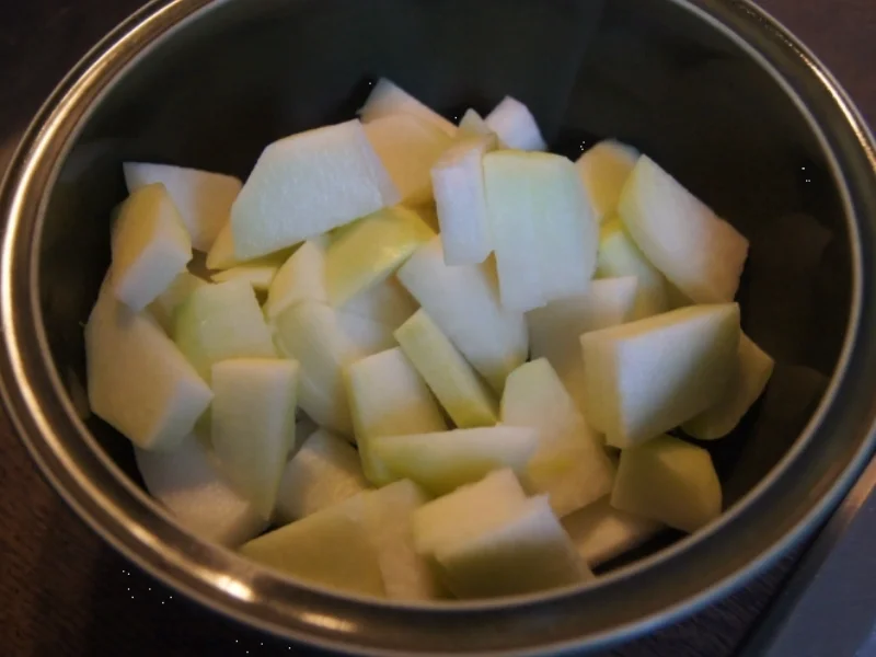Rezept: Alaska-Seelachs-Filet mit Rahm-Kohlrabi und Ofenkartoffeln Bild Nr. 4510 Alaska-Seelachs-Filet mit Rahm-Kohlrabi und Ofenkartoffeln - Rezept - Bild Nr. 4510