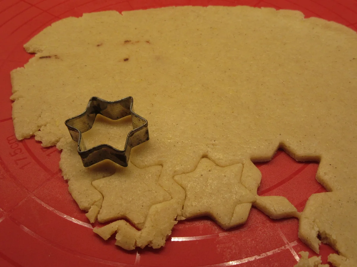 Rezept: Plätzchen: Karamellsterne Bild Nr. 4509 Plätzchen: Karamellsterne - Rezept - Bild Nr. 4509