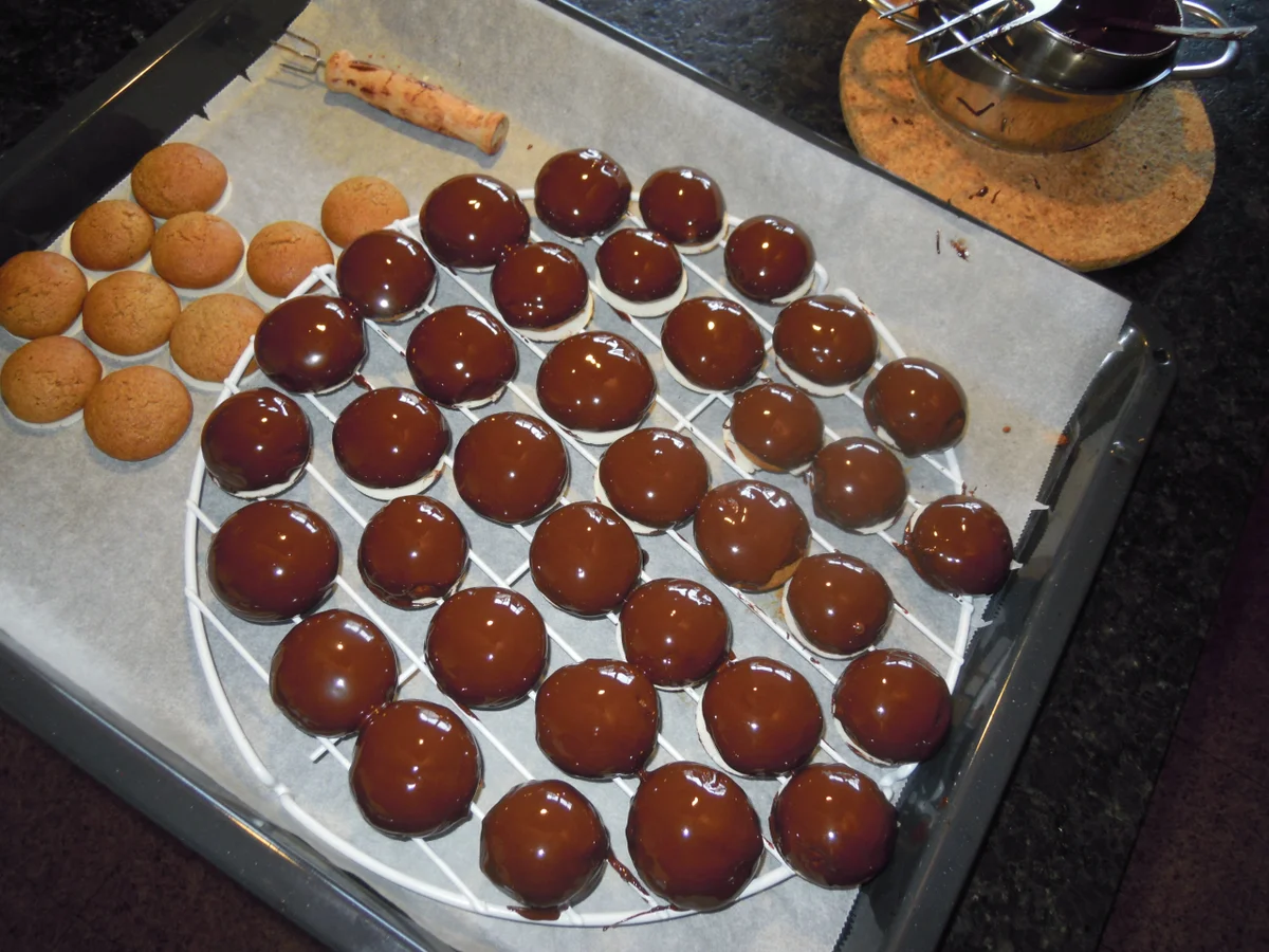 kleine Schoko Lebkuchen Knöpfe - Rezept - Bild Nr. 4517