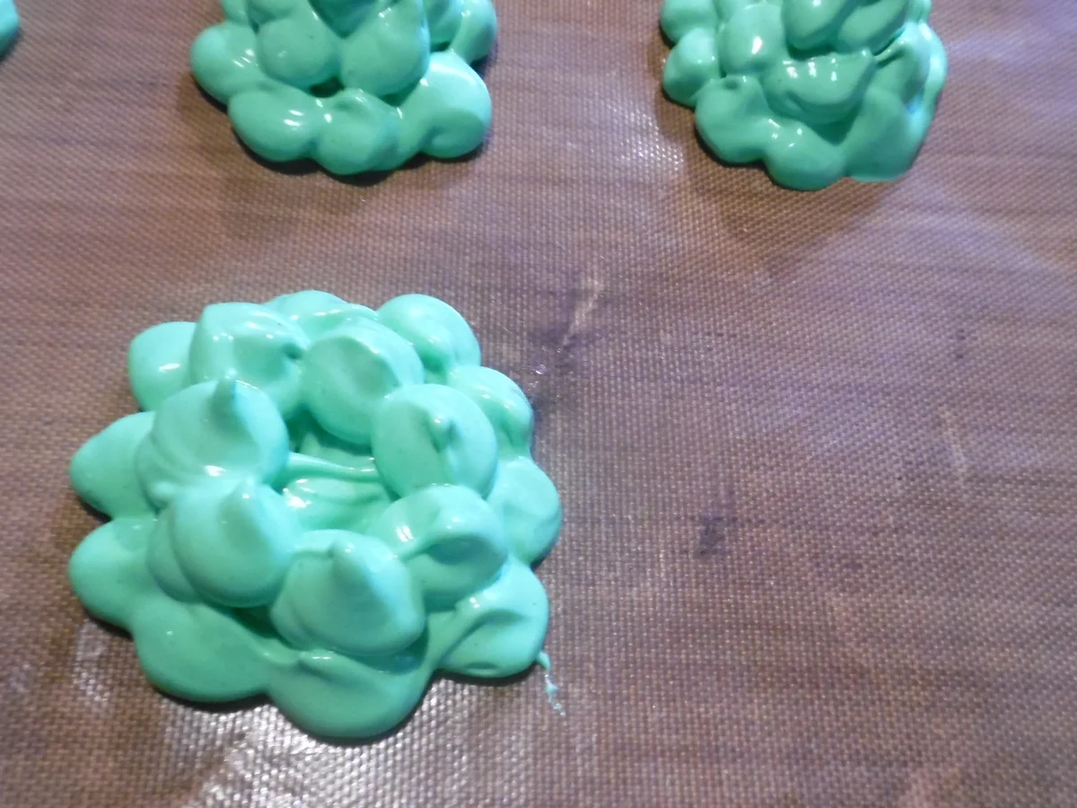 Weihnachtsbäume aus Baiser - Rezept - Bild Nr. 5