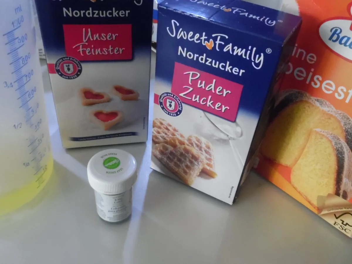 Weihnachtsbäume aus Baiser - Rezept - Bild Nr. 9