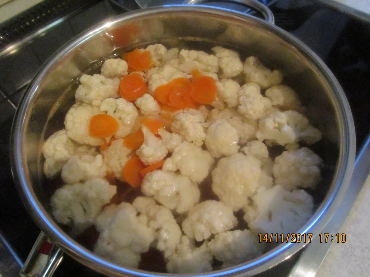 Rezept: Auflauf: Hack-Blumenkohl-Möhren Bild Nr. 4549 Auflauf: Hack-Blumenkohl-Möhren - Rezept - Bild Nr. 4549