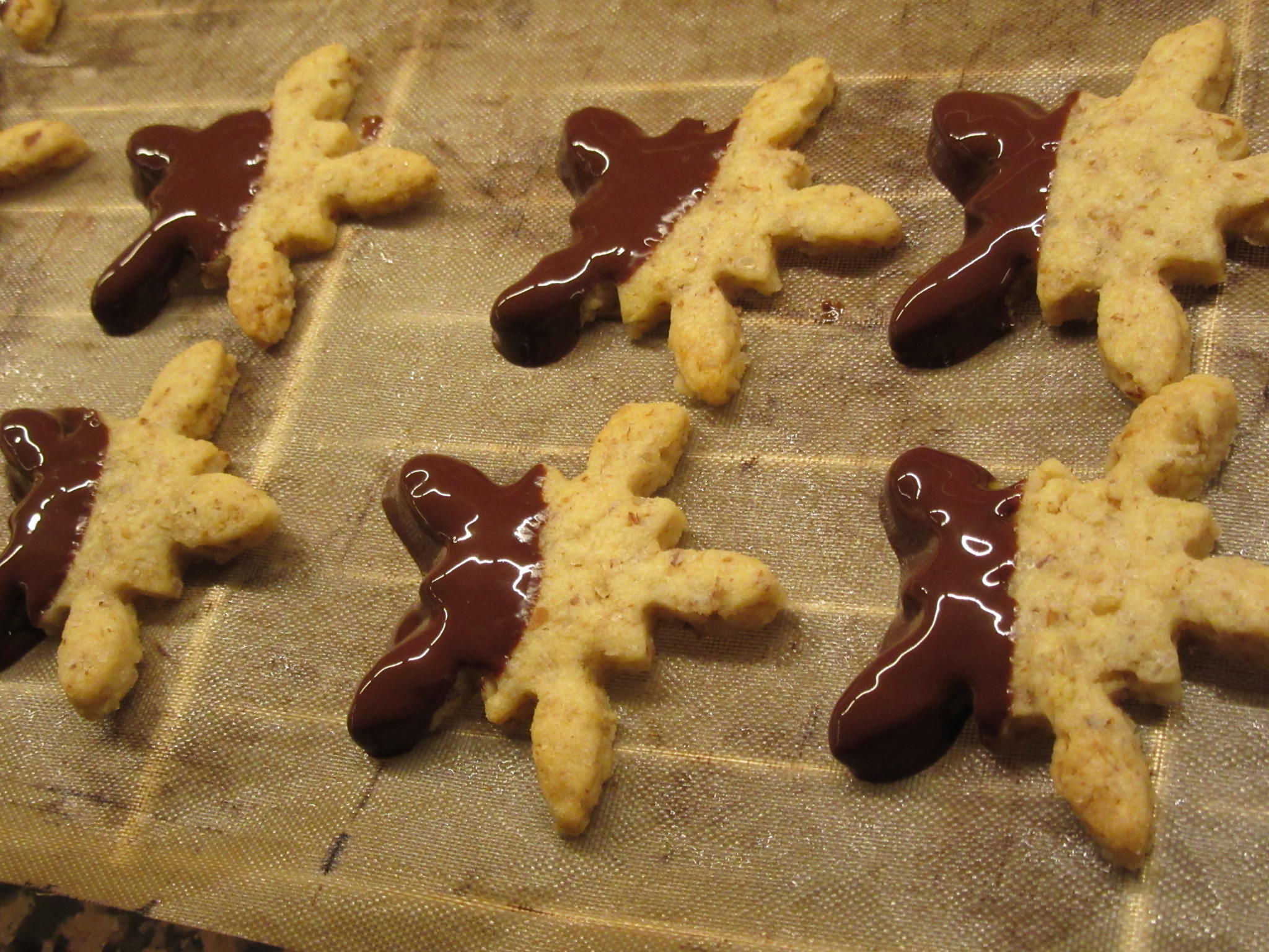 Bilder für Plätzchen: Einfache Nusssterne - Rezept