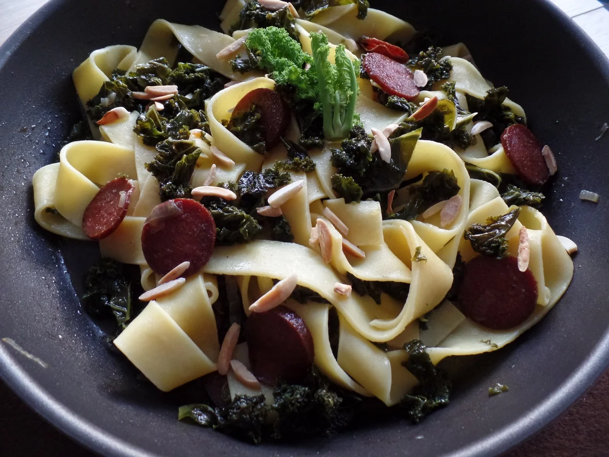 Rezept: Grünkohl-Chorizo-Pfanne Bild Nr. 4548 Grünkohl-Chorizo-Pfanne - Rezept - Bild Nr. 4548