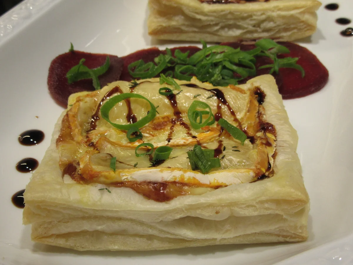 Pikantes Backen: Gefüllter Blätterteig - Rezept - Bild Nr. 4539