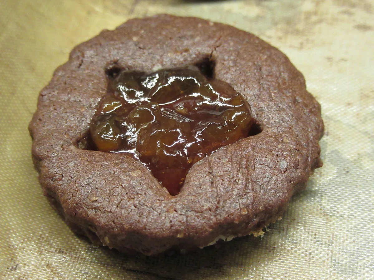 Rezept: Plätzchen: Schwarze Schlingel Bild Nr. 4545 Plätzchen: Schwarze Schlingel - Rezept - Bild Nr. 4545