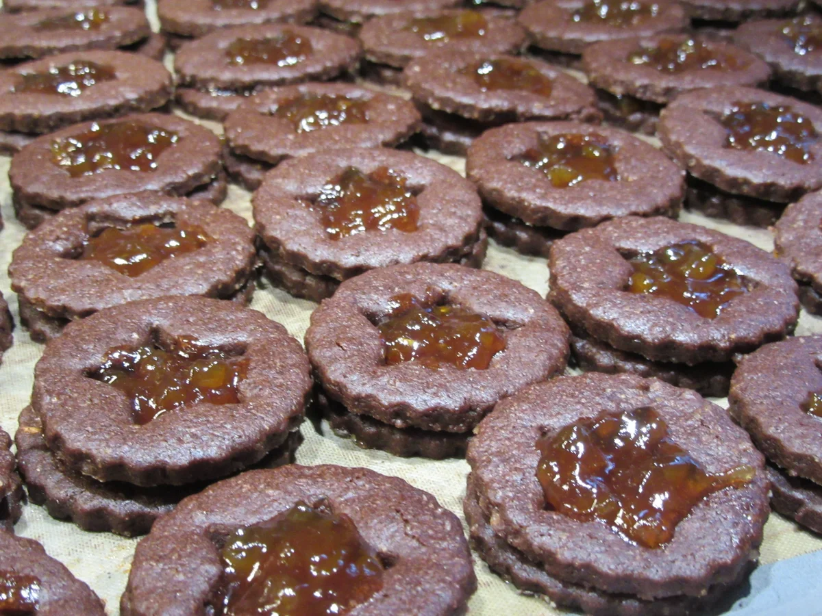 Rezept: Plätzchen: Schwarze Schlingel Bild Nr. 4546 Plätzchen: Schwarze Schlingel - Rezept - Bild Nr. 4546