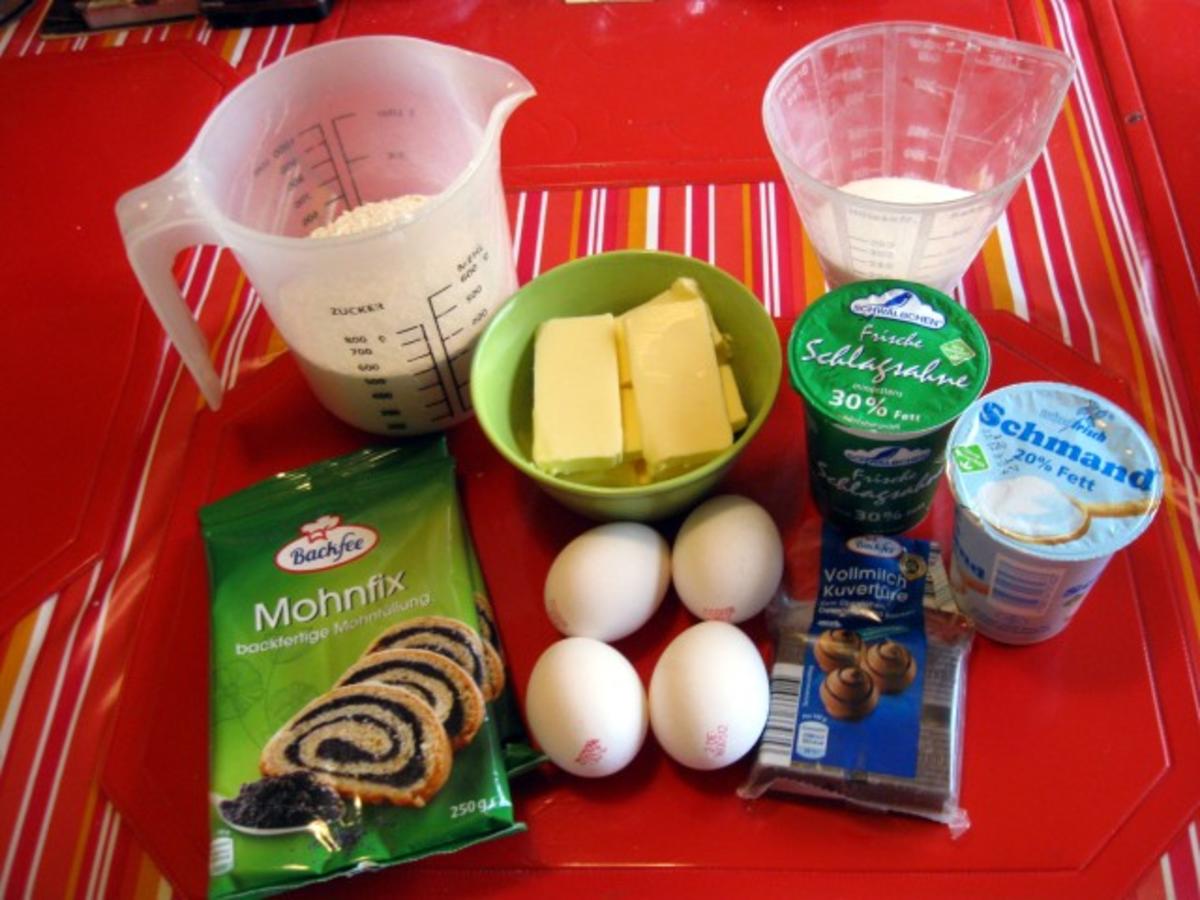 Einfacher Mohnkuchen mit Schokoguss