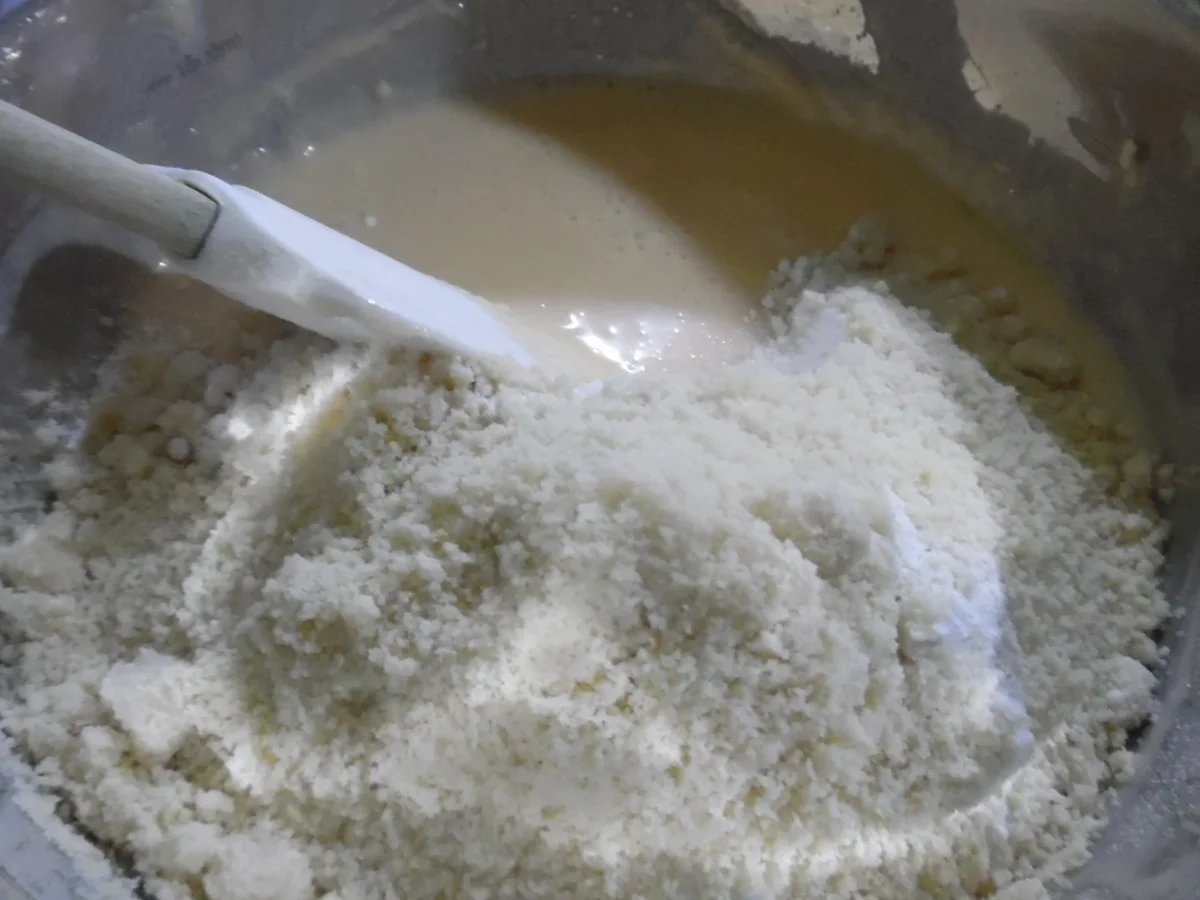 Rezept: Marzipan-Schleifen Bild Nr. 4 Marzipan-Schleifen - Rezept - Bild Nr. 4