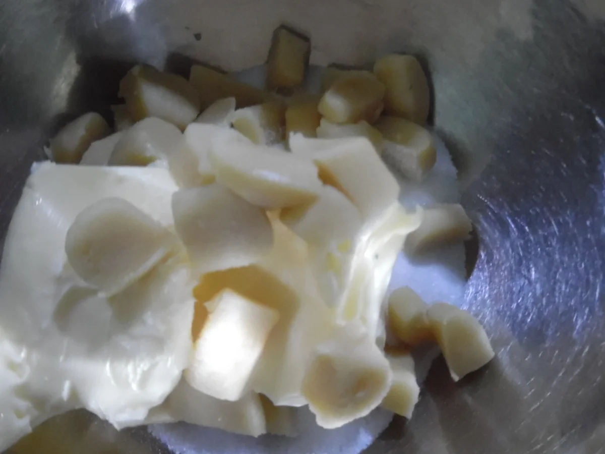 Rezept: Marzipan-Schleifen Bild Nr. 5 Marzipan-Schleifen - Rezept - Bild Nr. 5