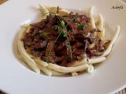 Gemischte Pilzsauce mit Rinderstreifen auf Maccheroni al ferreto - Rezept - Bild Nr. 4551