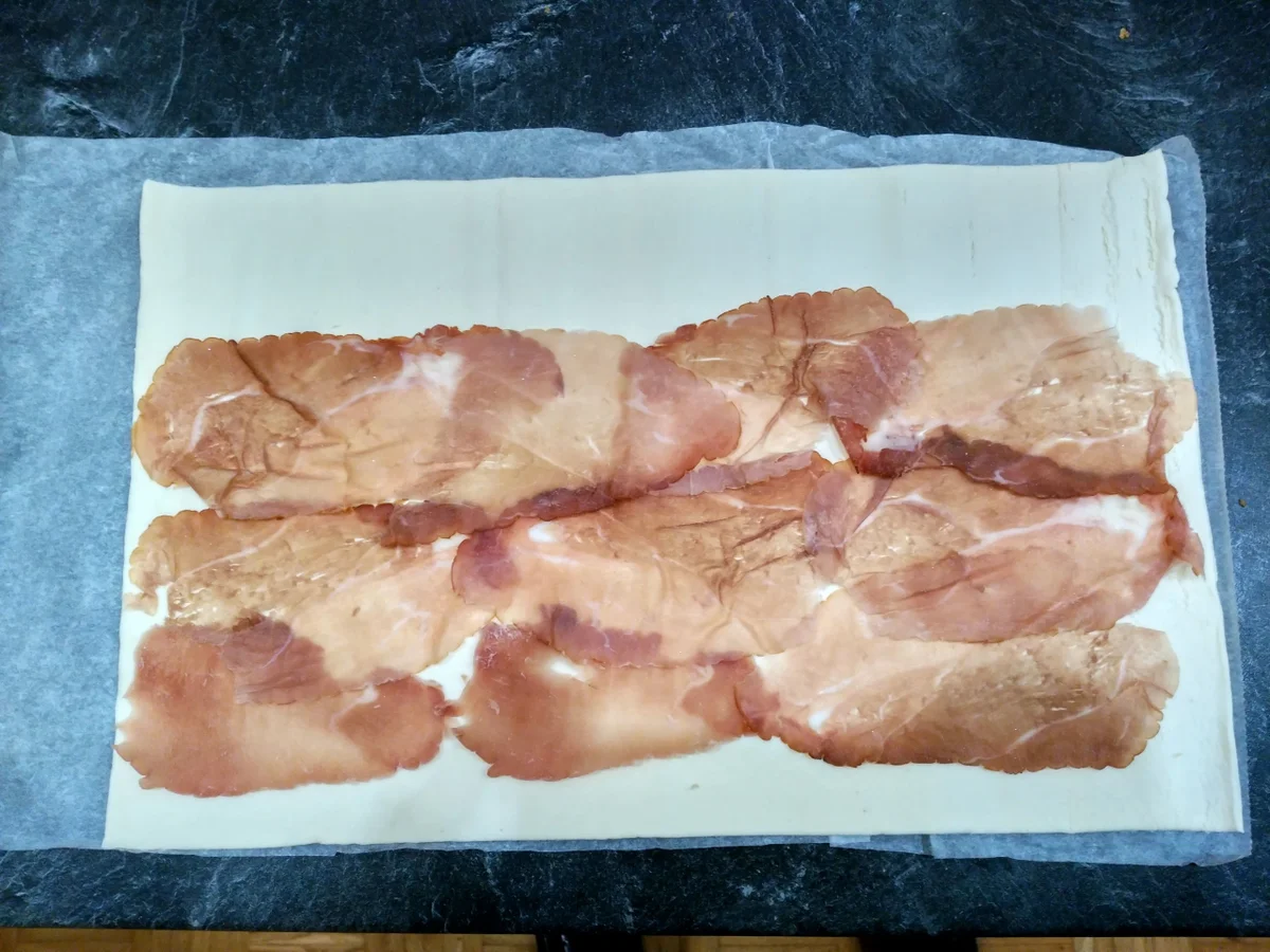 Rezept: Pizzaschnecken aus Blätterteig Bild Nr. 4554 Pizzaschnecken aus Blätterteig - Rezept - Bild Nr. 4554