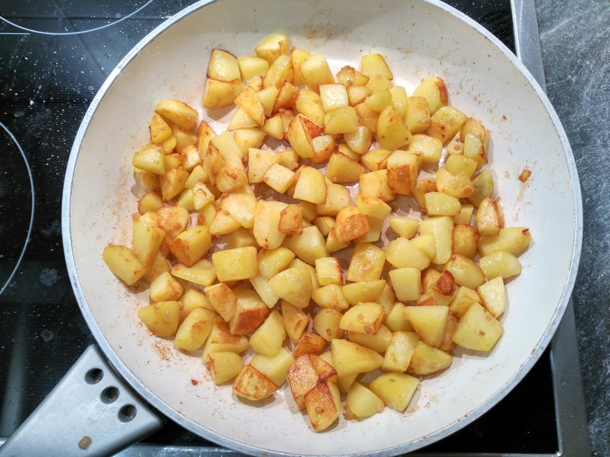 Deftige Kartoffelpfanne mit Feta und Ei - Rezept - Bild Nr. 4555