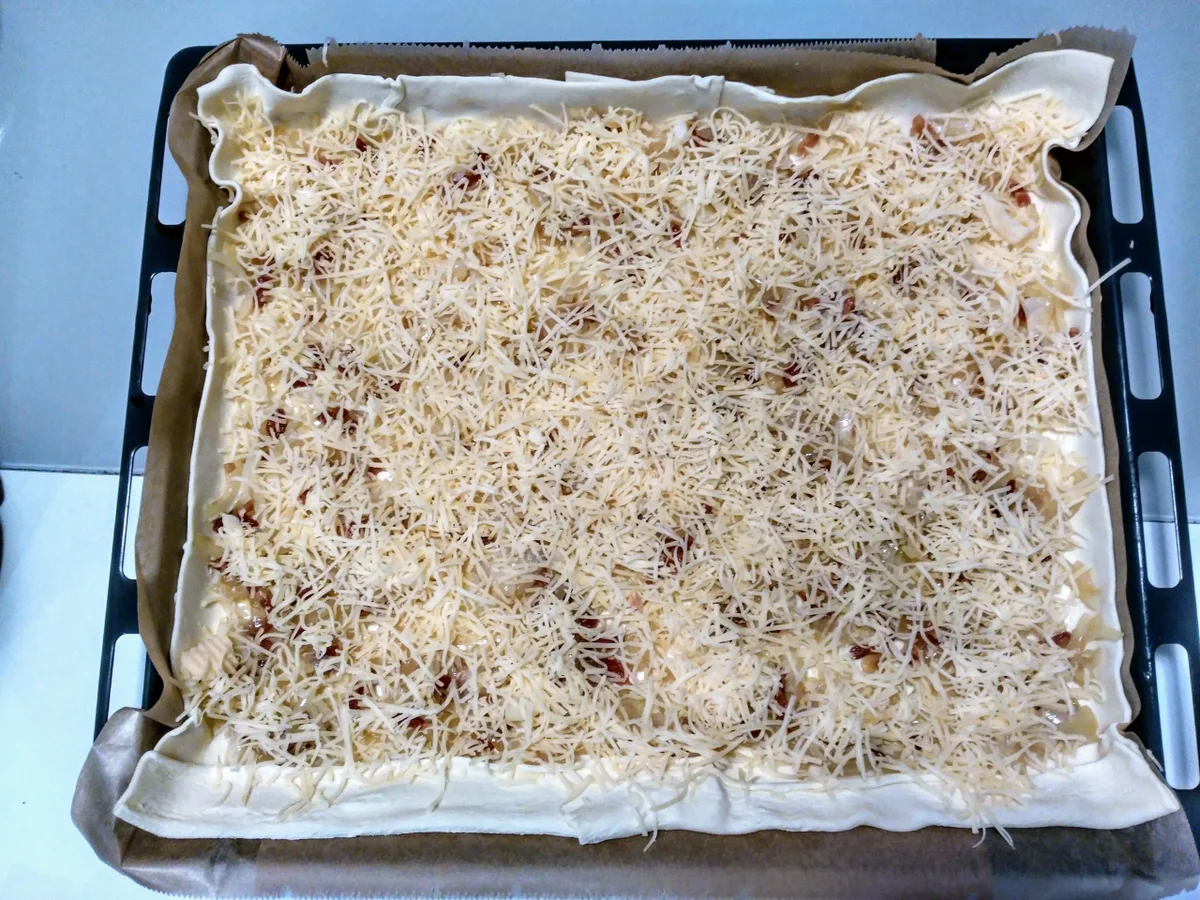 Zwiebelkuchen mit Blätterteig - Rezept - Bild Nr. 4572