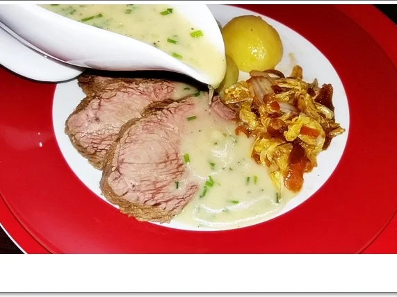 Pochierter Tafelspitz mit Schnittlauchsauce und Kartoffeln - Rezept - Bild Nr. 4593