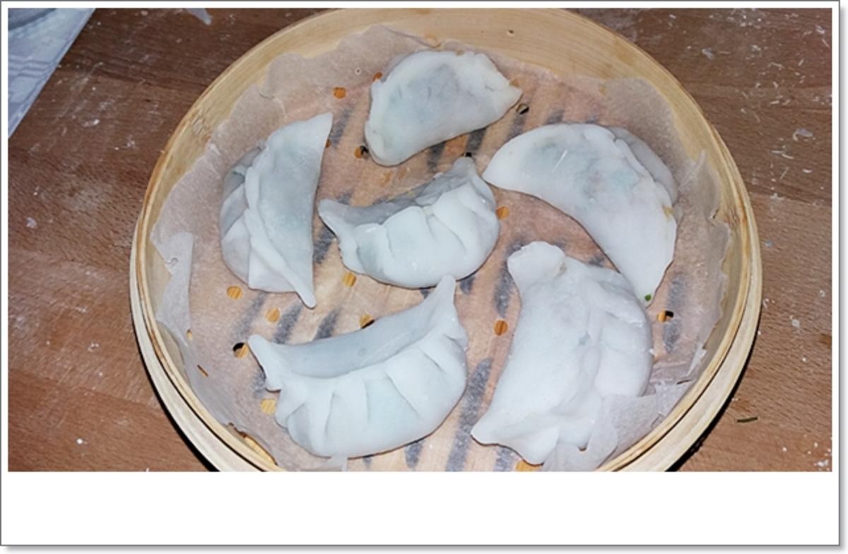 Gedämpfte Dumplings mit Schweinehack Füllung - Rezept - Bild Nr. 4587