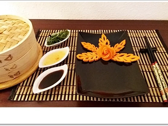 Gedämpfte Dumplings mit Schweinehack Füllung - Rezept - Bild Nr. 4593