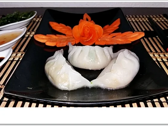 Gedämpfte Dumplings mit Schweinehack Füllung - Rezept - Bild Nr. 4596