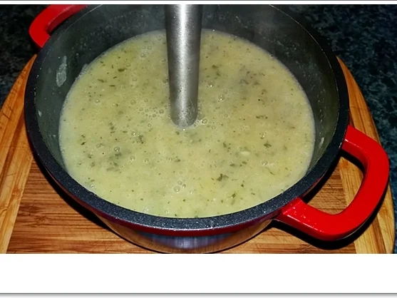 Cremige Staudensellerie-Salbei-Suppe - Rezept - Bild Nr. 4594