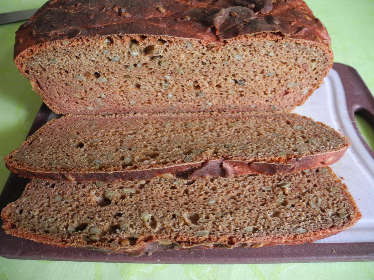 Rote - Bete - Brot aus meiner Versuchsküche - Rezept - Bild Nr. 4577