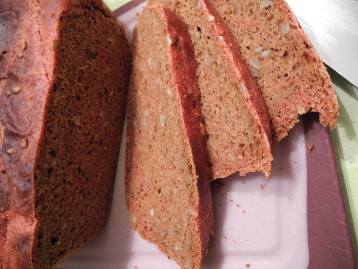 Rote - Bete - Brot aus meiner Versuchsküche - Rezept - Bild Nr. 4578