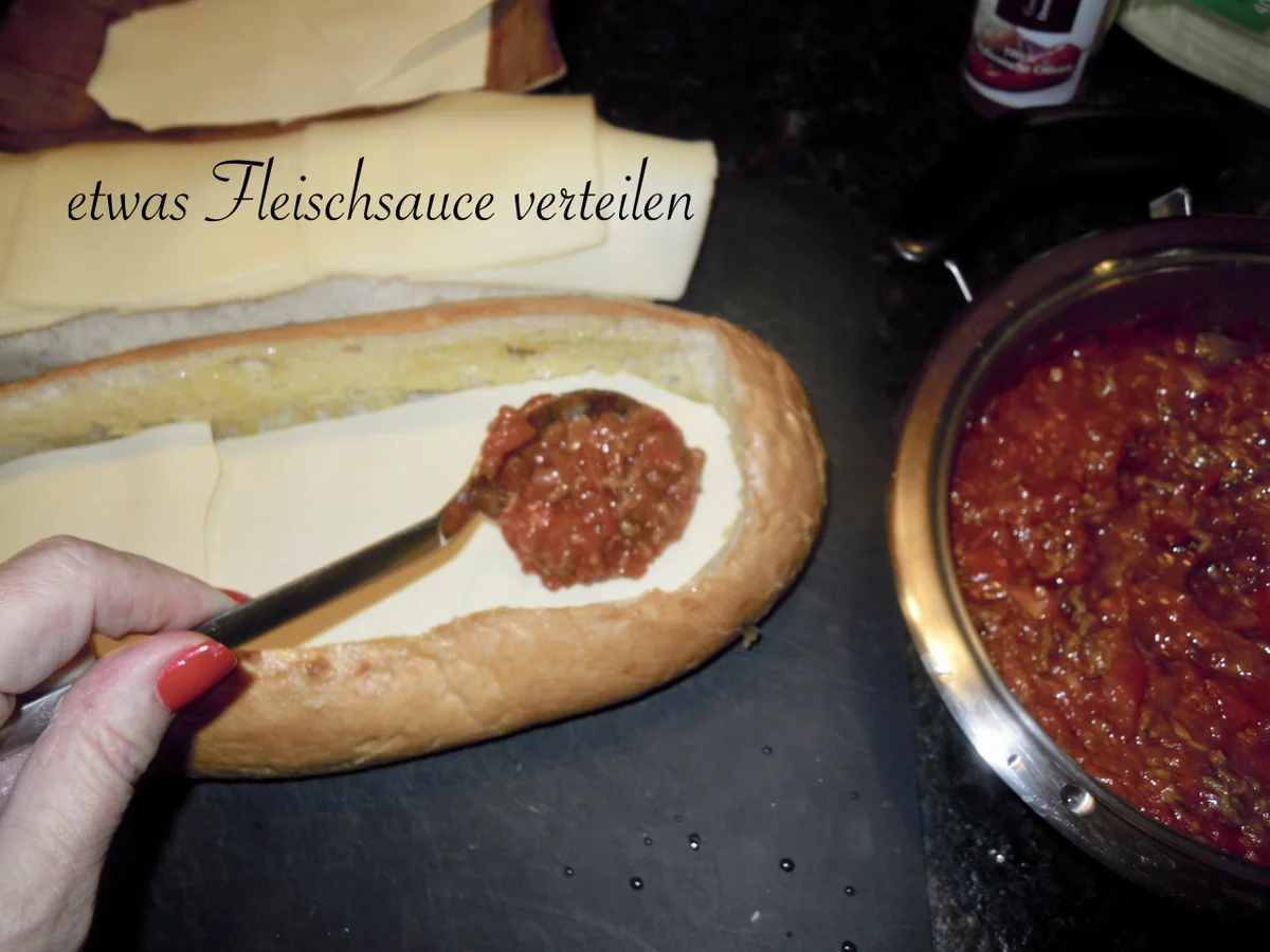 Lasagne im knusprigen Brot - Rezept - Bild Nr. 4593