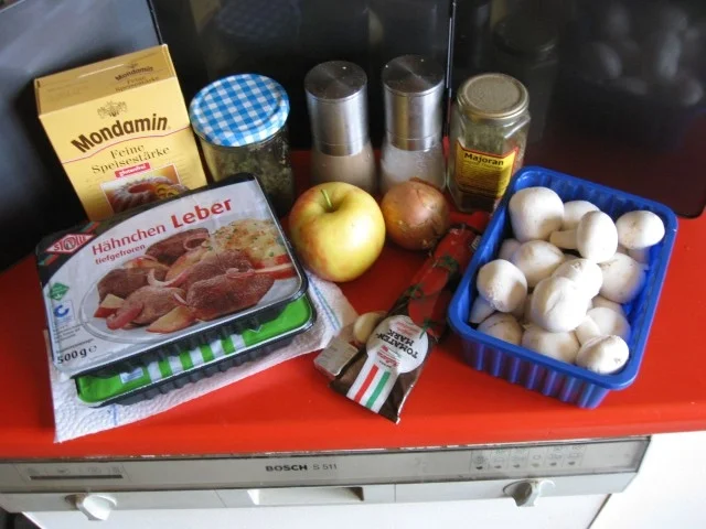 Rezept: Hühnerleber mit Champignons Bild Nr. 3 Hühnerleber mit Champignons - Rezept - Bild Nr. 3