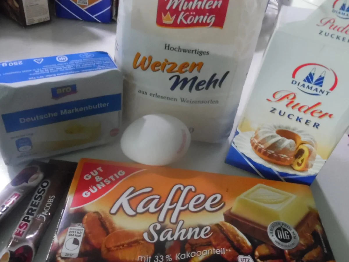 Rezept: Mokka-Sterne mit Marzipanfüllung Bild Nr. 4639 Mokka-Sterne mit Marzipanfüllung - Rezept - Bild Nr. 4639