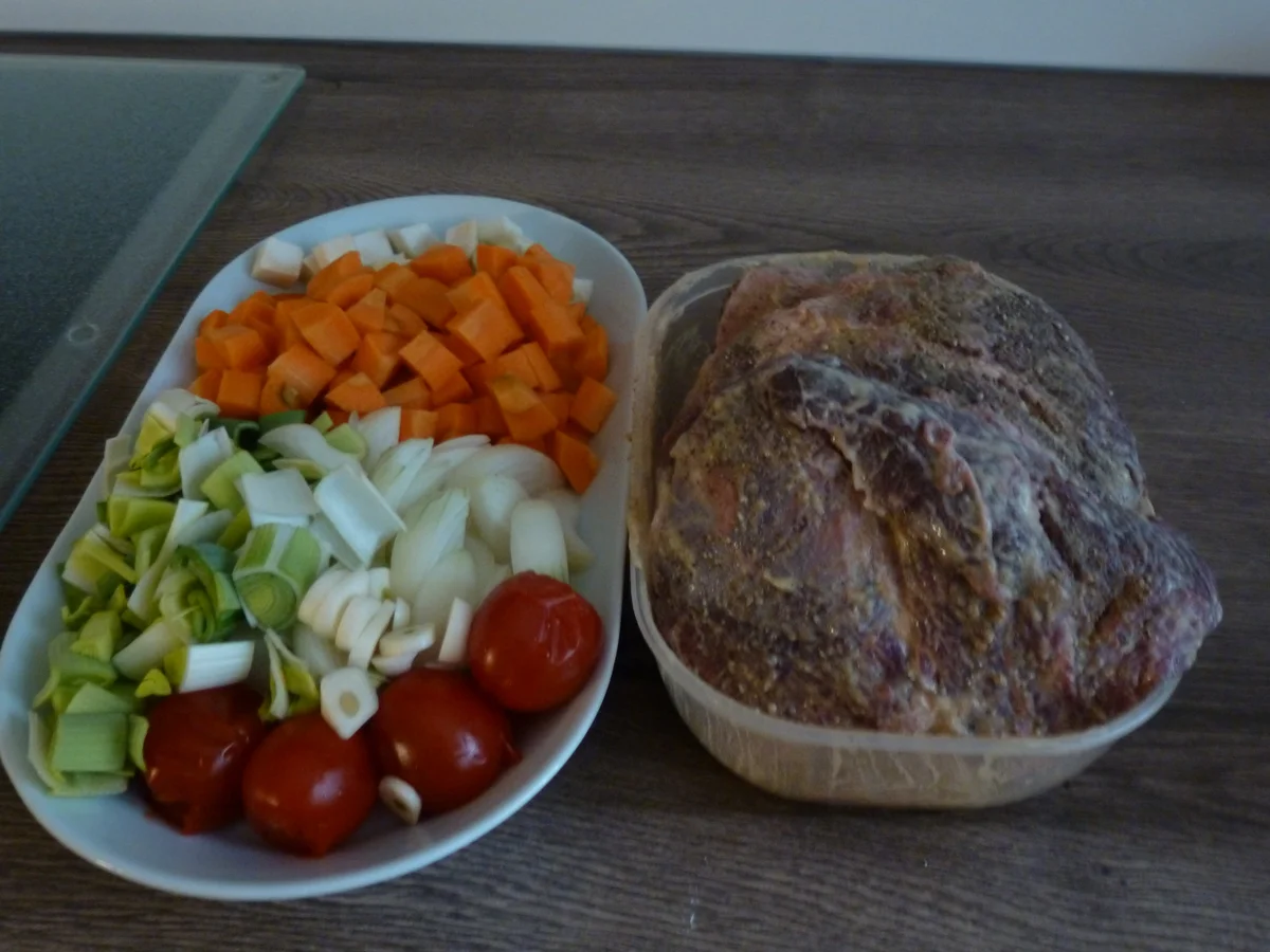 Rezept: Geschmorte Ochsenbäckchen aus dem Backofen Bild Nr. 4605 Geschmorte Ochsenbäckchen aus dem Backofen - Rezept - Bild Nr. 4605