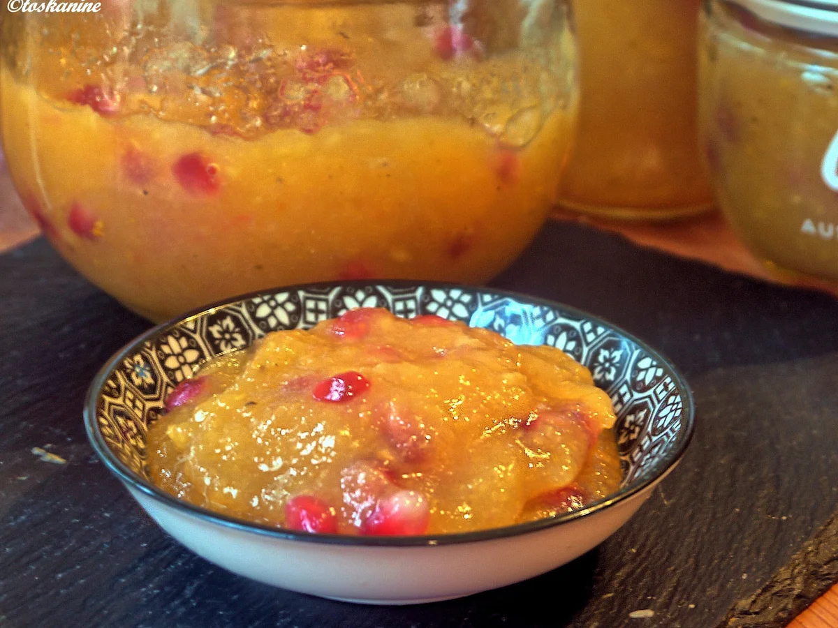 Kaki-Granatapfel-Konfitüre mit Tonkabohne - Rezept - Bild Nr. 3