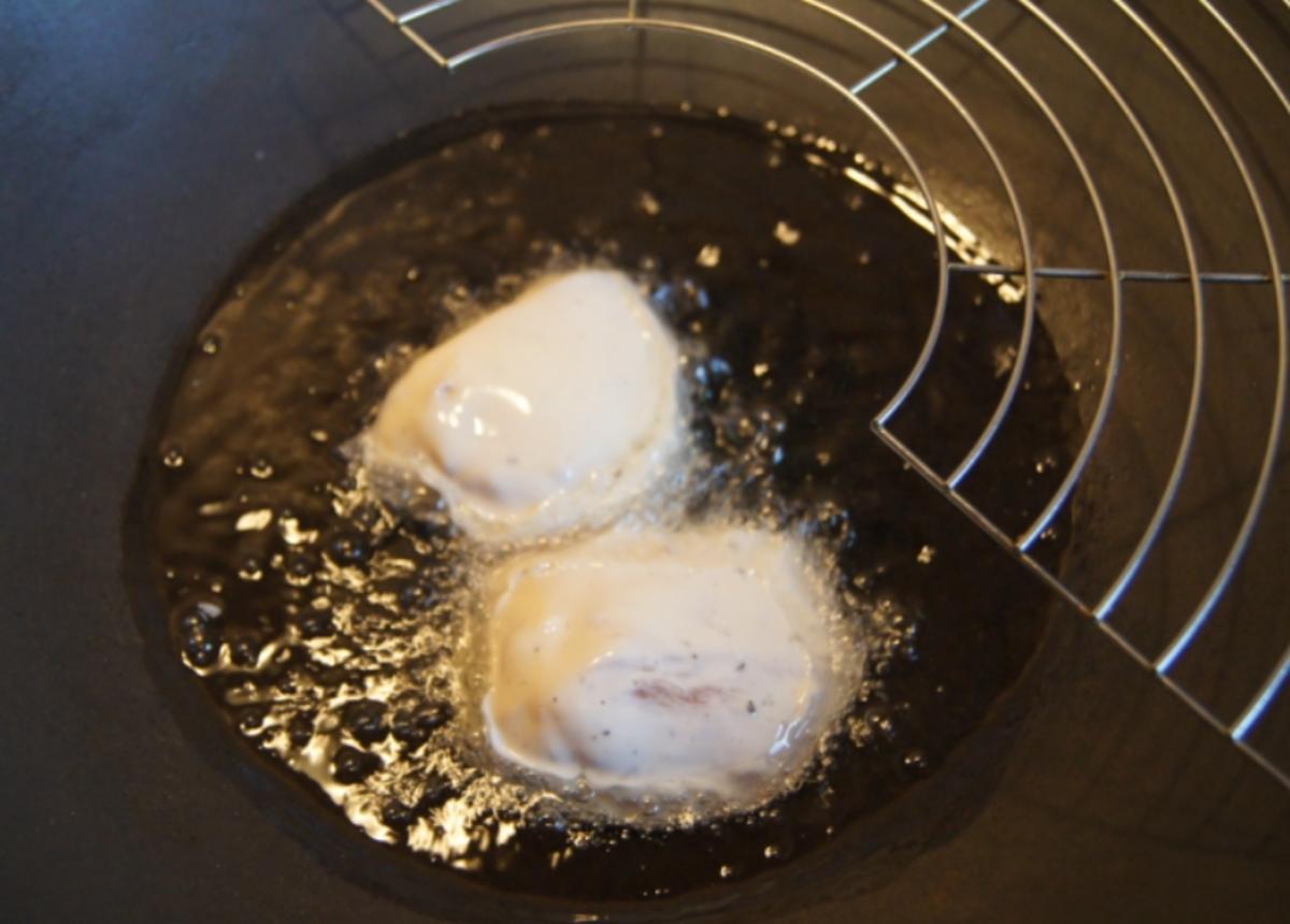 Gebratene Nudeln mit Ei, Gemüsestreifen und gebackenen Hähnchenbrustfilet - Rezept - Bild Nr. 4609