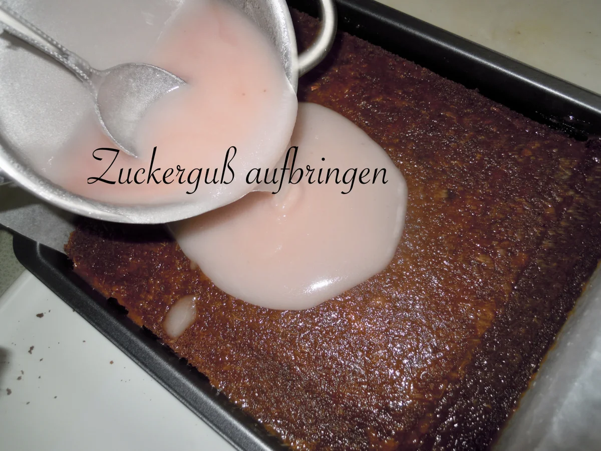 Rezept: Glühwein Kuchen für den Faschingsonntag Bild Nr. 4621 Glühwein Kuchen für den Faschingsonntag - Rezept - Bild Nr. 4621