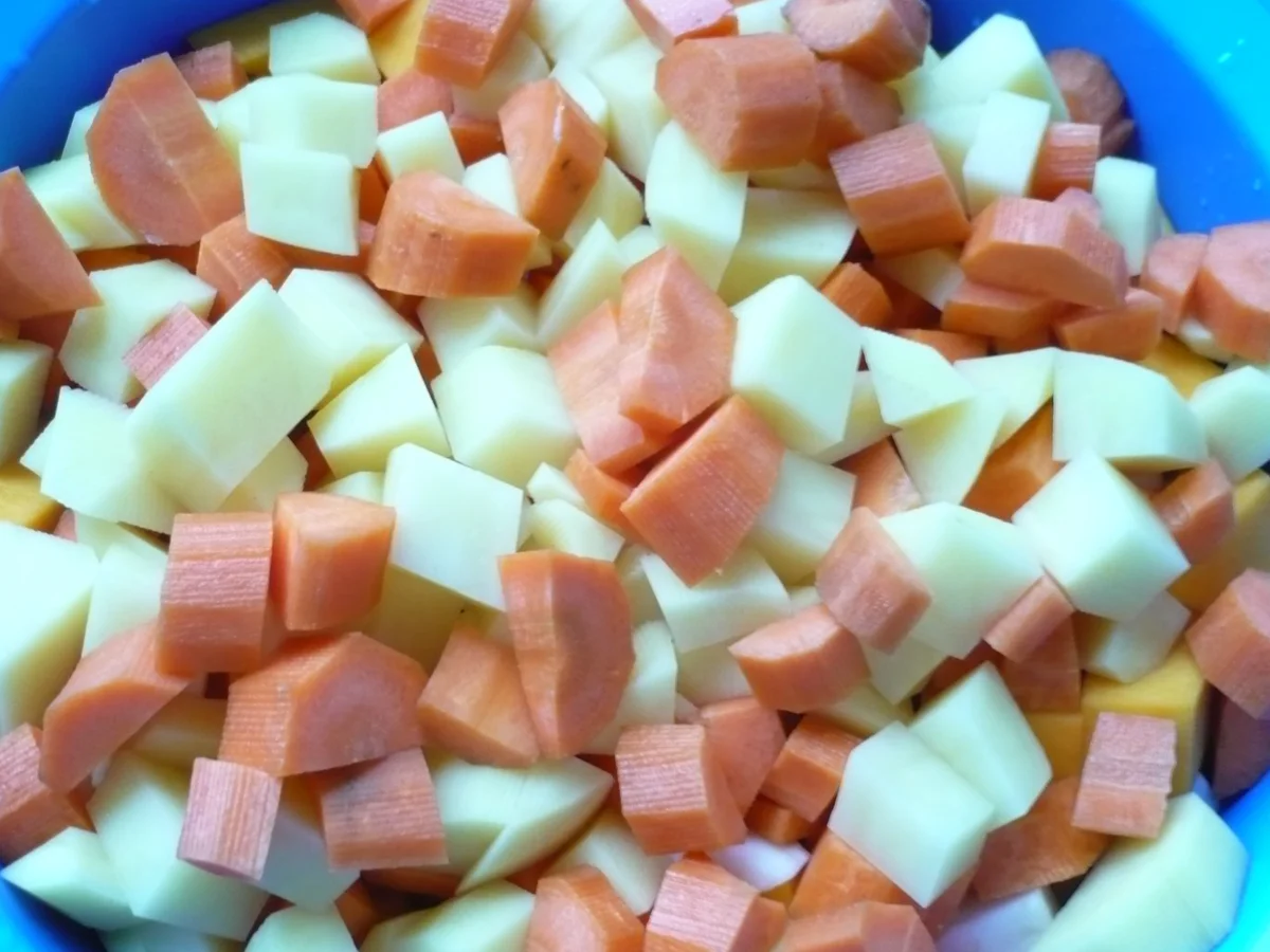 Rezept: Kürbisgemüse - Gulasch Bild Nr. 4622 Kürbisgemüse - Gulasch - Rezept - Bild Nr. 4622