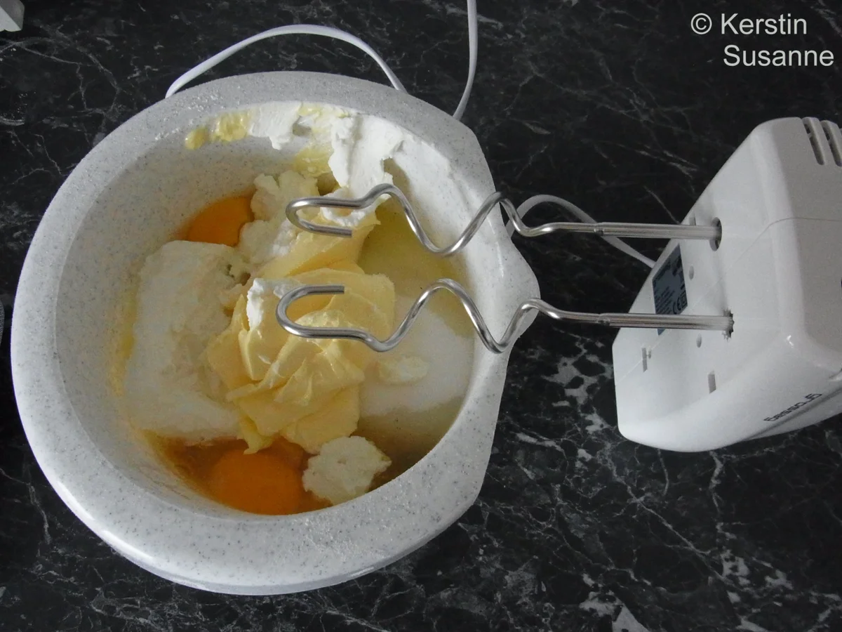 Rezept: Schwarzwälder Stollen Bild Nr. 4625 Schwarzwälder Stollen - Rezept - Bild Nr. 4625