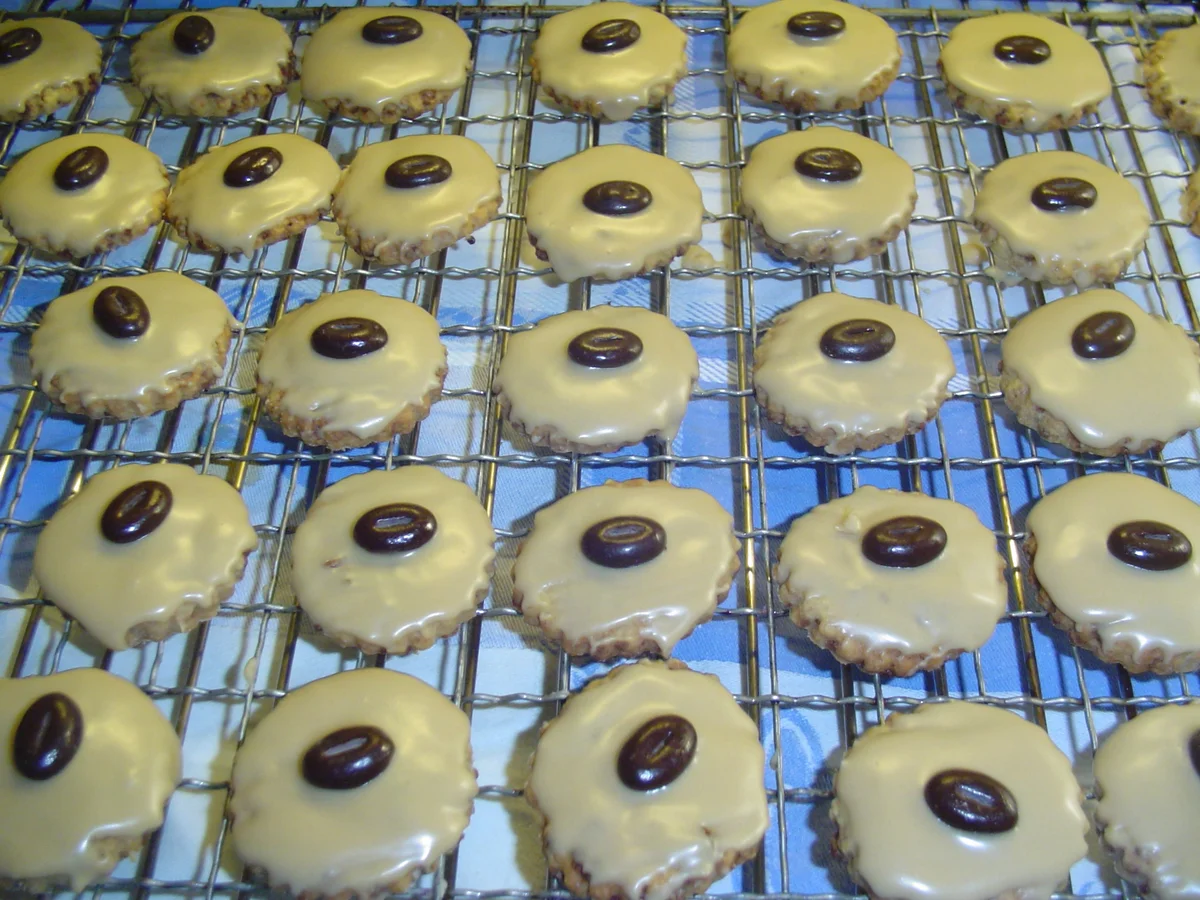 Rezept: Cappuccinoplätzchen für Kaffeefans Bild Nr. 3 Cappuccinoplätzchen für Kaffeefans - Rezept - Bild Nr. 3