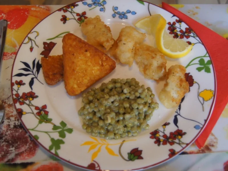 Rezept: Ausgebackenes Seelachsfilet mit Rösti-Ecken und Rahmerbsen Bild Nr. 4639 Ausgebackenes Seelachsfilet mit Rösti-Ecken und Rahmerbsen - Rezept - Bild Nr. 4639