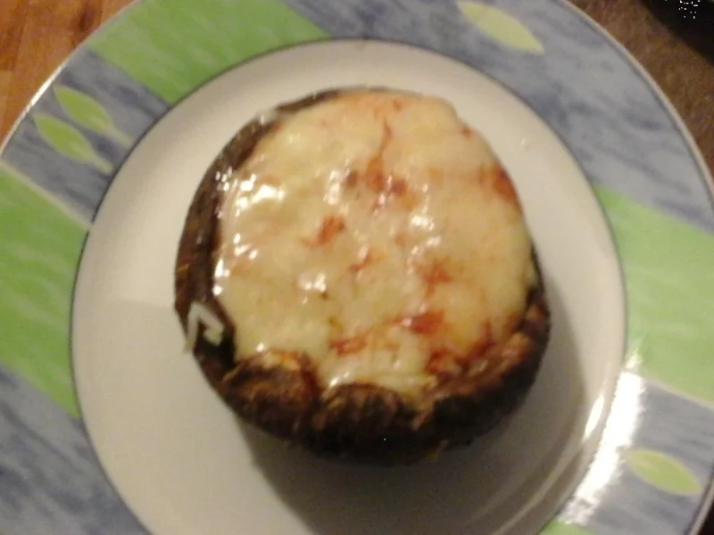 Riesen-Champignons mit Käsefüllung - Rezept - Bild Nr. 2