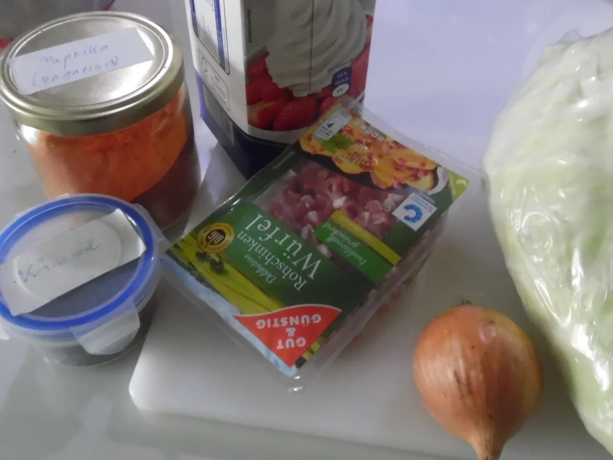 Rezept: Kartoffel-Rouladen mit Paprika-Rahm-Spitzkohl Bild Nr. 4638 Kartoffel-Rouladen mit Paprika-Rahm-Spitzkohl - Rezept - Bild Nr. 4638