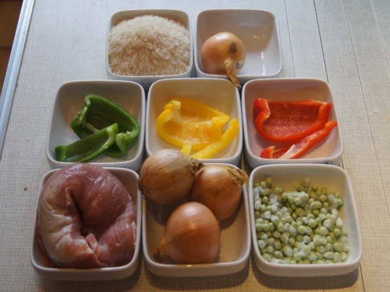 Schweinefiletspieße mit Zwiebeln und Djuvec-Reis - Rezept - Bild Nr. 4646