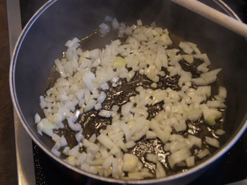 Schweinefiletspieße mit Zwiebeln und Djuvec-Reis - Rezept - Bild Nr. 4653