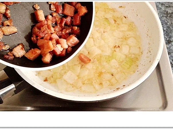 Rezept: Gebratene Scholle nach Finkenwerder Art mit Salzkartoffeln Bild Nr. 4650 Gebratene Scholle nach Finkenwerder Art mit Salzkartoffeln - Rezept - Bild Nr. 4650